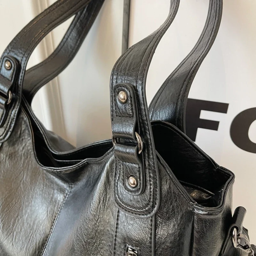 Soho | Uma – Dual Zipper Shoulder Bag