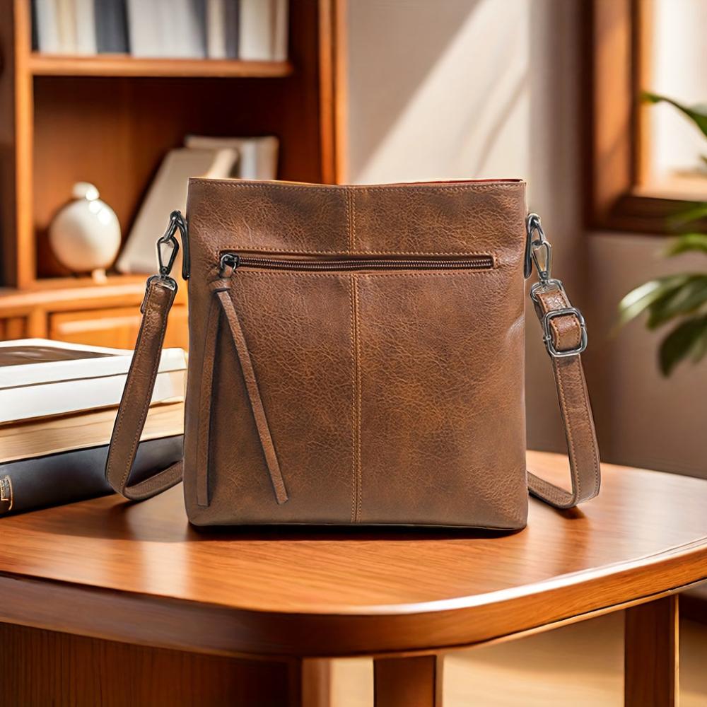 Soho | Lena Retro Square Crossbody Bag