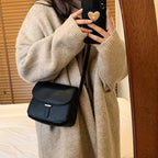 Amelia Retro Saddle Crossbody Bag | Soho