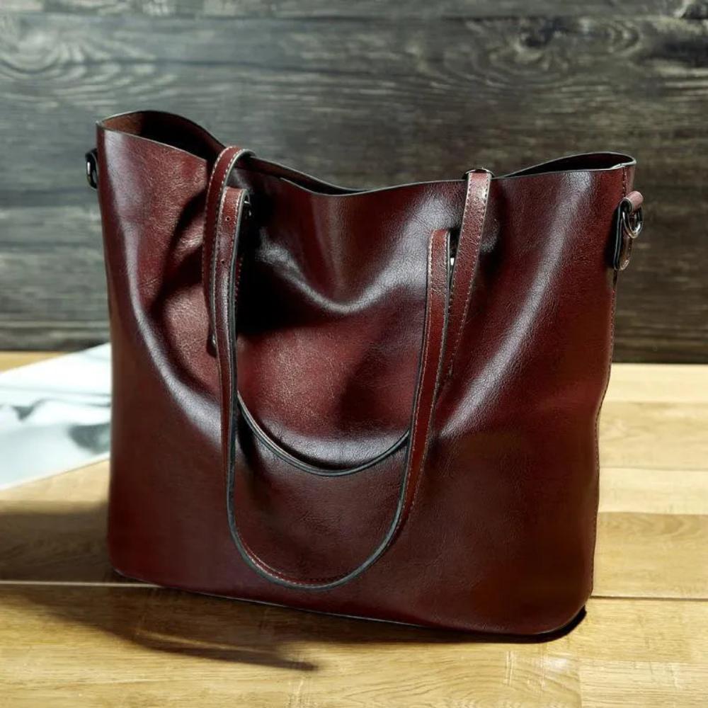 Soho | Nicole’s Favorite | Vintage Shoulder Handbag