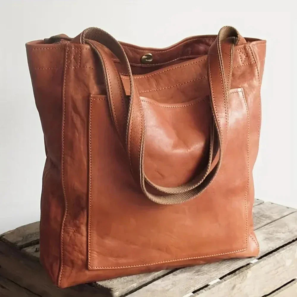 Soho | Lorena’s Modern Chic | Stylish Leather Bag