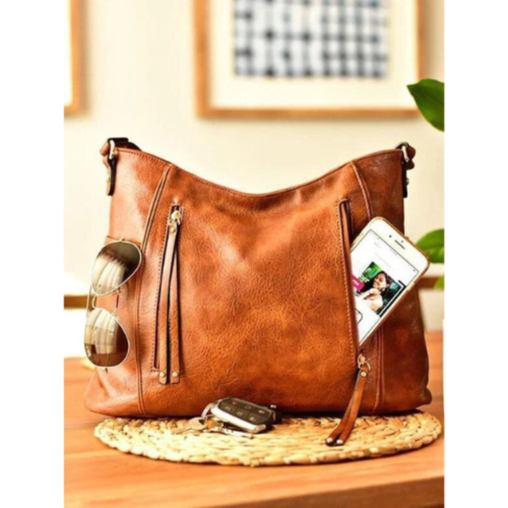 Soho | Georgia’s Timeless Elegance | Vintage Shoulder Bag