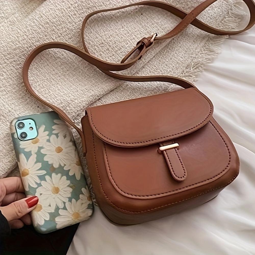 Amelia Retro Saddle Crossbody Bag | Soho