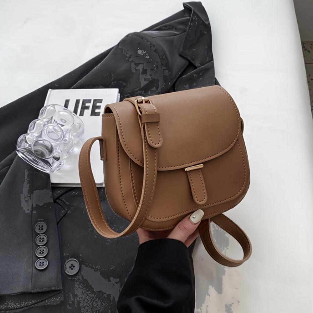Amelia Retro Saddle Crossbody Bag | Soho